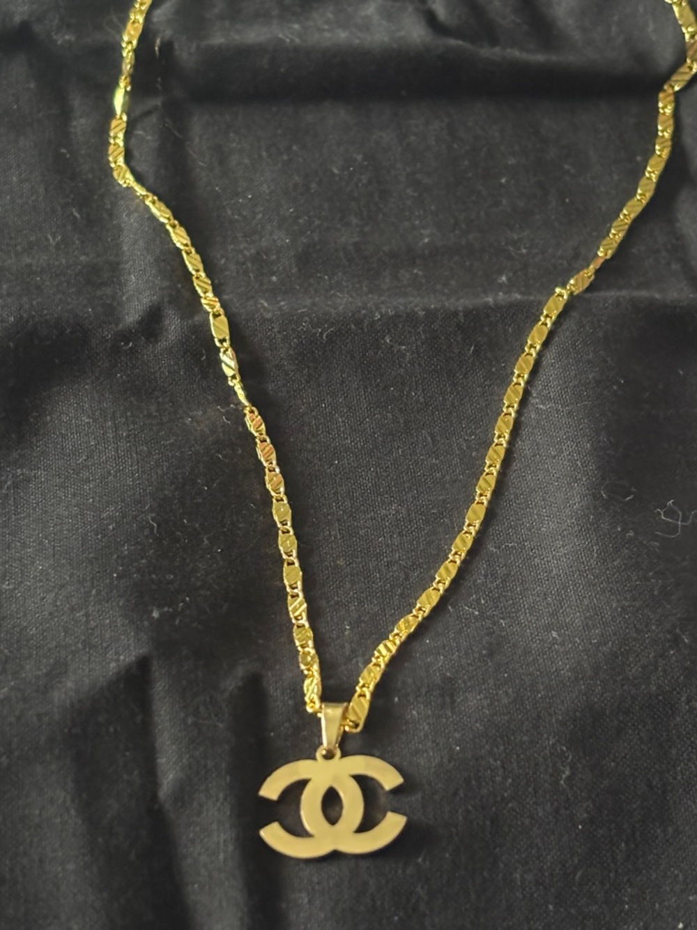 Fashion Jewelry Gold-Tone Interlocking CC Pendant Necklace - Picture 4 of 4